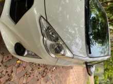 https://riyasewana.com/uploads/toyota-aqua-2015-1413013812094.jpg