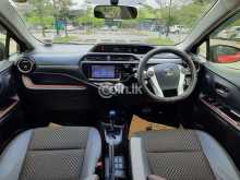 https://riyasewana.com/uploads/toyota-aqua-2015-1723533512323.jpg