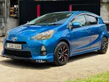 https://riyasewana.com/uploads/toyota-aqua-2015-2012-2121243212901.jpg