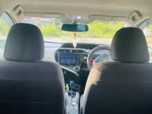 https://riyasewana.com/uploads/toyota-aqua-2015-2015-1220114812114.jpg