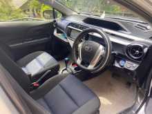 https://riyasewana.com/uploads/toyota-aqua-2015-2511060812624.jpg