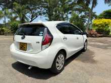 https://riyasewana.com/uploads/toyota-aqua-2015-26170612262.jpg