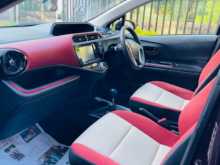 https://riyasewana.com/uploads/toyota-aqua-2015-2910270912813.jpg