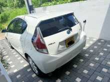 https://riyasewana.com/uploads/toyota-aqua-2015-2916103512442.jpg