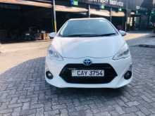 https://riyasewana.com/uploads/toyota-aqua-2015-617450412474.jpg