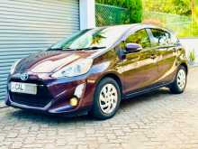 https://riyasewana.com/uploads/toyota-aqua-2015-69323612512.jpg