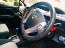 https://riyasewana.com/uploads/toyota-aqua-2015-712335312623.jpg