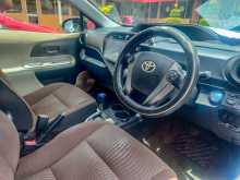 https://riyasewana.com/uploads/toyota-aqua-20171950192.jpg