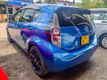 https://riyasewana.com/uploads/toyota-aqua-20171950314.jpg