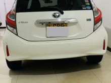 https://riyasewana.com/uploads/toyota-aqua-2018-2316403117616.jpg