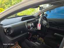 https://riyasewana.com/uploads/toyota-aqua-2018-720304812043.jpg