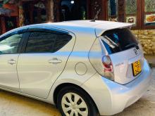 https://riyasewana.com/uploads/toyota-aqua-2019421517206.jpg