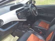 https://riyasewana.com/uploads/toyota-aqua-21013575003.jpg