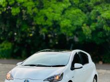 Toyota Aqua G Grade 2014 Car