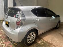 https://riyasewana.com/uploads/toyota-aqua-2111424617625.jpg
