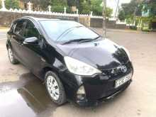 https://riyasewana.com/uploads/toyota-aqua-211153384912.jpg
