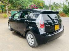 https://riyasewana.com/uploads/toyota-aqua-211157396074.jpg