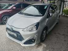 https://riyasewana.com/uploads/toyota-aqua-212050444743.jpg