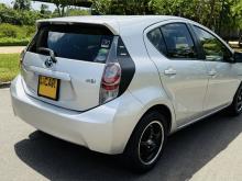 https://riyasewana.com/uploads/toyota-aqua-212322617465.jpg
