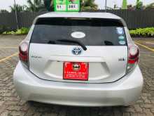 https://riyasewana.com/uploads/toyota-aqua-2151257495.jpg