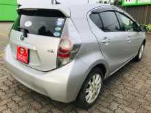 https://riyasewana.com/uploads/toyota-aqua-2151257706.jpg