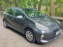 Toyota Aqua 2015 Car