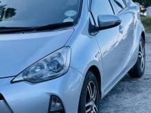 https://riyasewana.com/uploads/toyota-aqua-218163117305.jpg