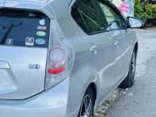 https://riyasewana.com/uploads/toyota-aqua-218163117466.jpg