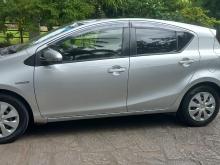 https://riyasewana.com/uploads/toyota-aqua-219153317666.jpg