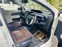 https://riyasewana.com/uploads/toyota-aqua-2213101724422.jpg