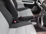 https://riyasewana.com/uploads/toyota-aqua-221347178812.jpg