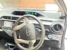 https://riyasewana.com/uploads/toyota-aqua-22164108296.jpg