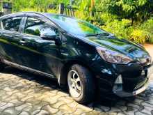 https://riyasewana.com/uploads/toyota-aqua-2310480353.jpg