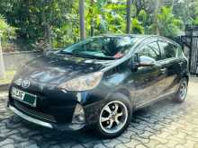 https://riyasewana.com/uploads/toyota-aqua-2310480392.jpg