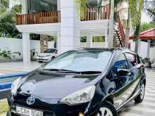 https://riyasewana.com/uploads/toyota-aqua-2321023322952.jpg