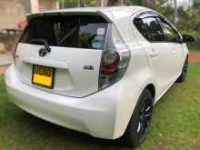 https://riyasewana.com/uploads/toyota-aqua-23223415675.jpg