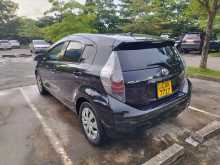https://riyasewana.com/uploads/toyota-aqua-241135574973.jpg