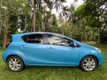 https://riyasewana.com/uploads/toyota-aqua-24130146406.jpg