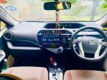 https://riyasewana.com/uploads/toyota-aqua-241630014863.jpg