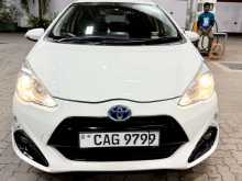 Toyota AQUA Urban 2015 Car