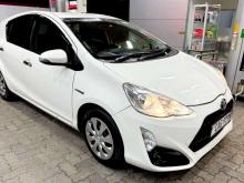 https://riyasewana.com/uploads/toyota-aqua-242134256205.jpg