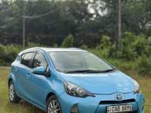 https://riyasewana.com/uploads/toyota-aqua-2511182226.jpg