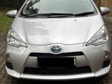 https://riyasewana.com/uploads/toyota-aqua-25200139362.jpg