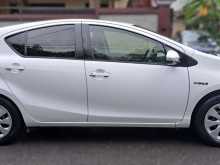 https://riyasewana.com/uploads/toyota-aqua-2600204613.jpg
