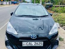https://riyasewana.com/uploads/toyota-aqua-261229256726.jpg
