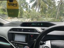 https://riyasewana.com/uploads/toyota-aqua-2612312217956.jpg
