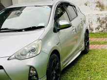 https://riyasewana.com/uploads/toyota-aqua-26221454242.jpg
