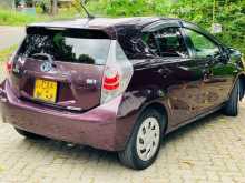 https://riyasewana.com/uploads/toyota-aqua-271539034112.jpg