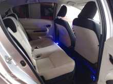 https://riyasewana.com/uploads/toyota-aqua-271715351005.jpg