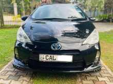https://riyasewana.com/uploads/toyota-aqua-2771139172.jpg